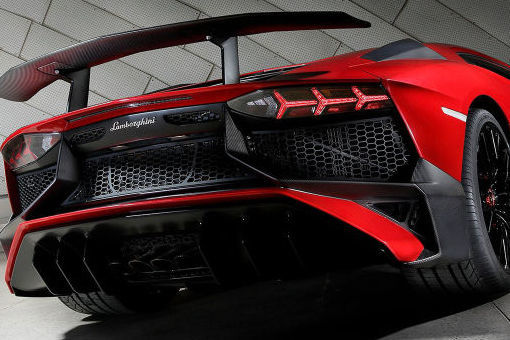 red-lambo-car